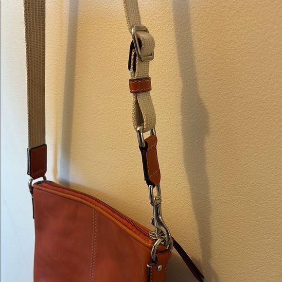 Vintage Coach cross-body! - Picture 4 of 8